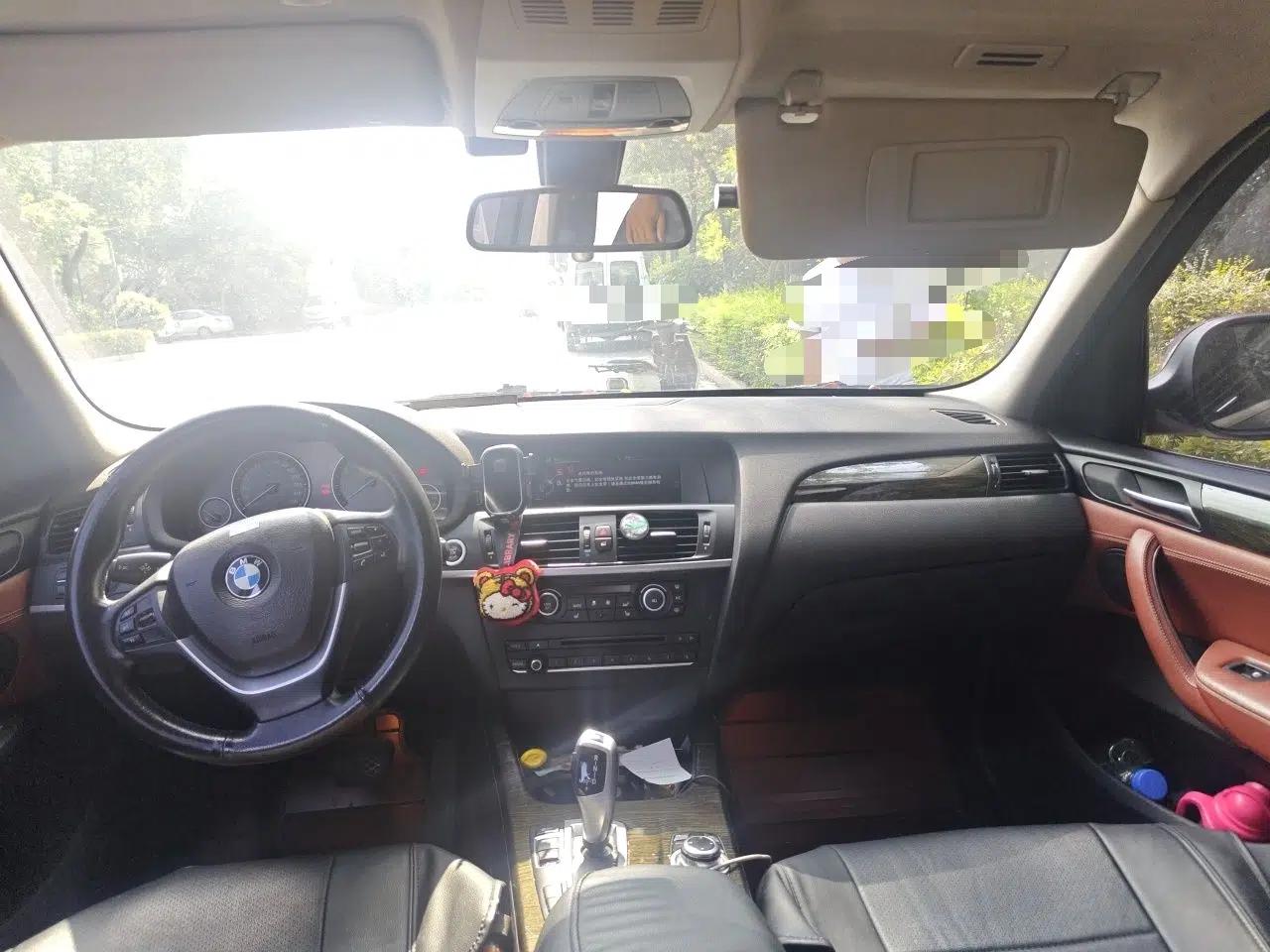 BMW X3 2013 Revised xDrive28i Luxury Edition — миниатюра 18