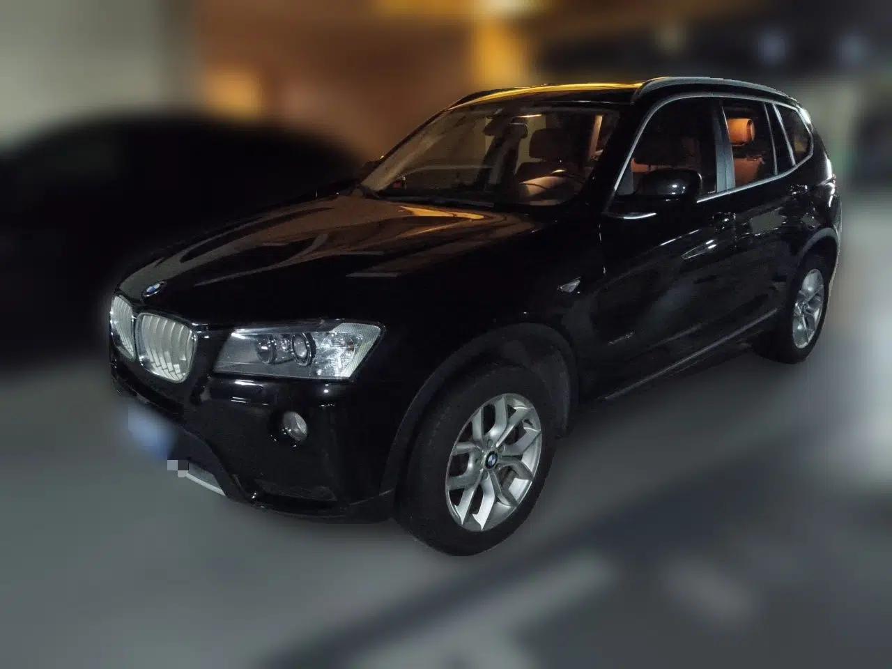 BMW X3 2012 xDrive28i Leading Model — миниатюра 1