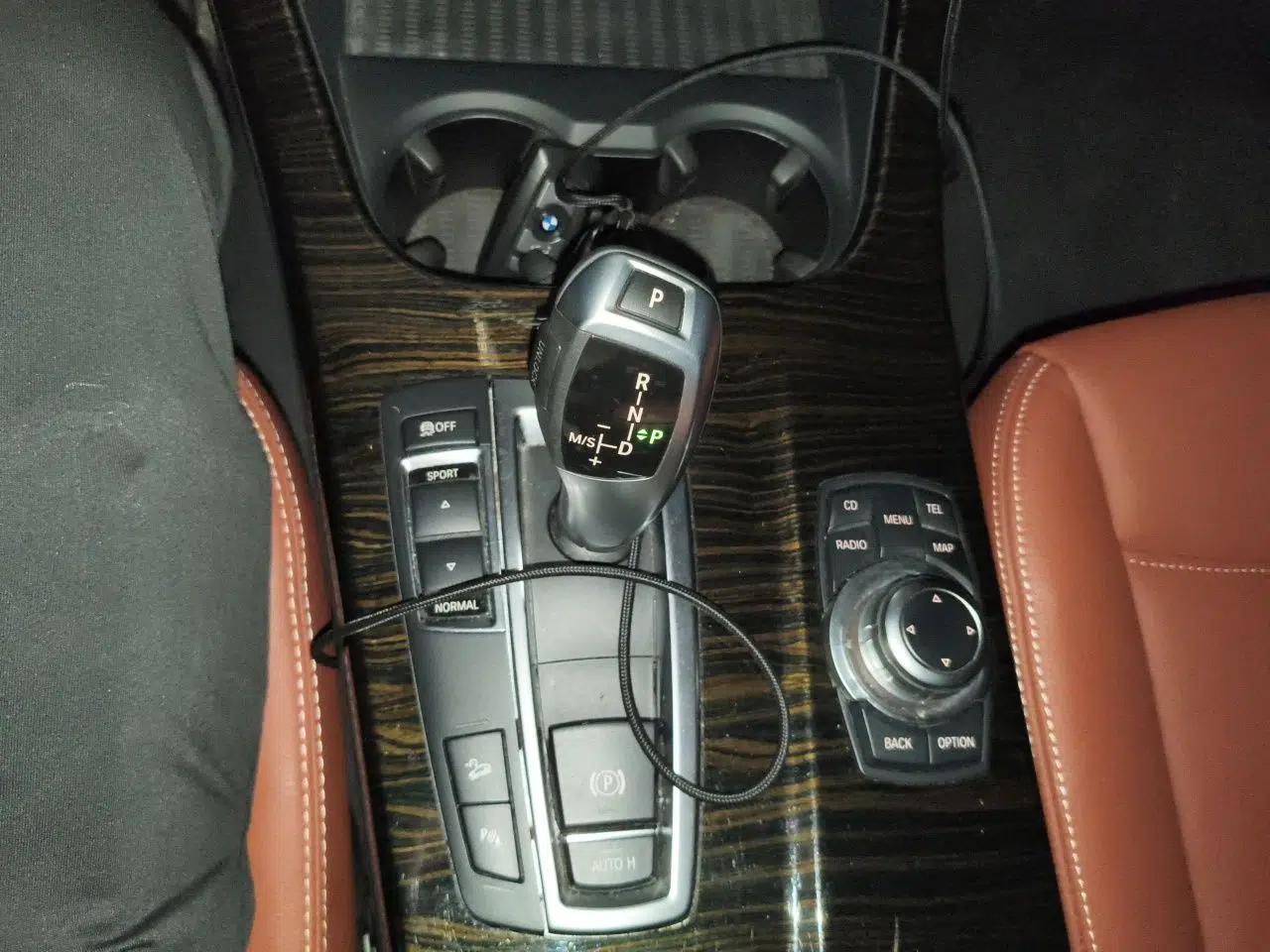 BMW X3 2012 xDrive28i Leading Model — миниатюра 14