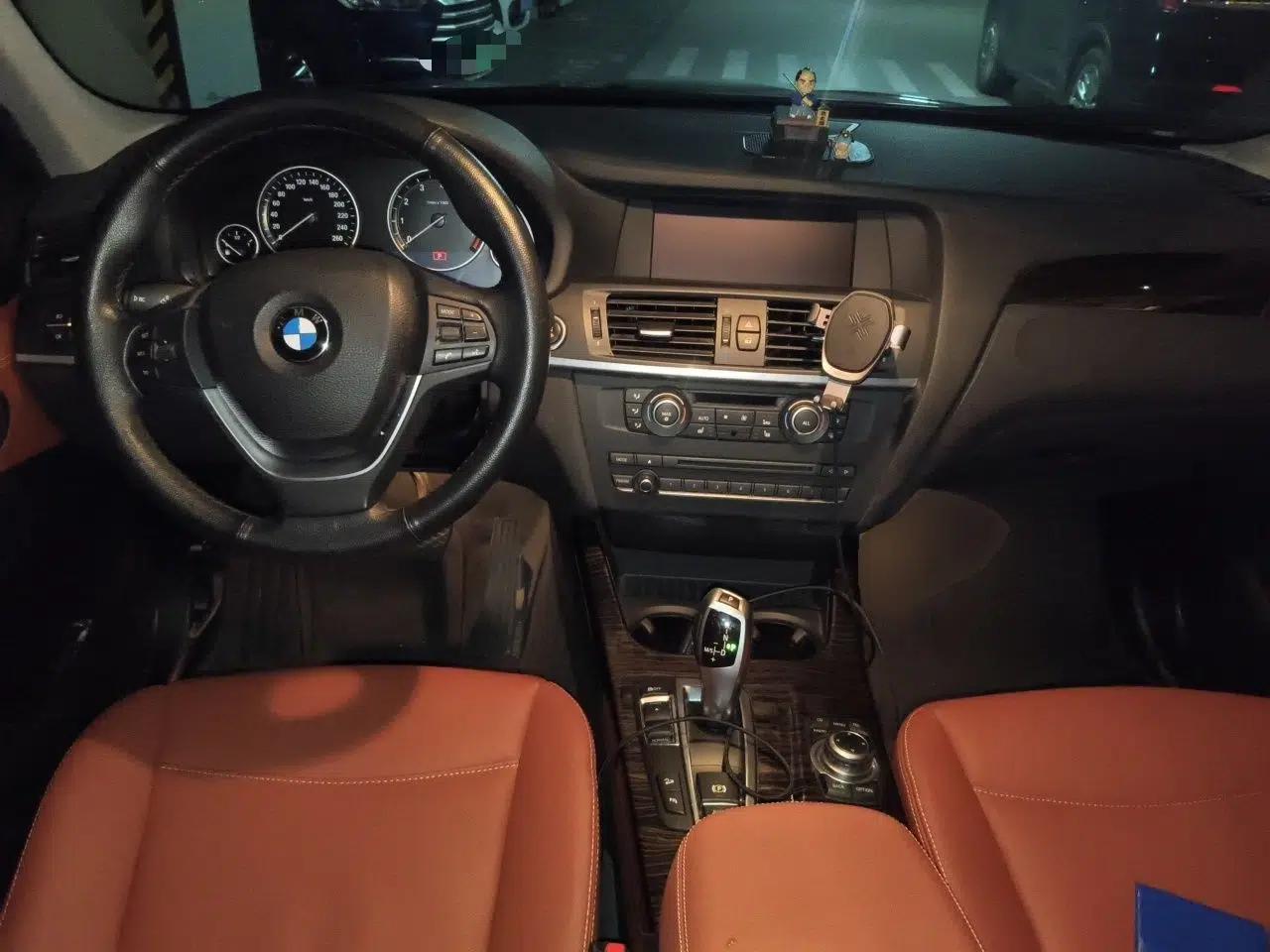 BMW X3 2012 xDrive28i Leading Model — миниатюра 9