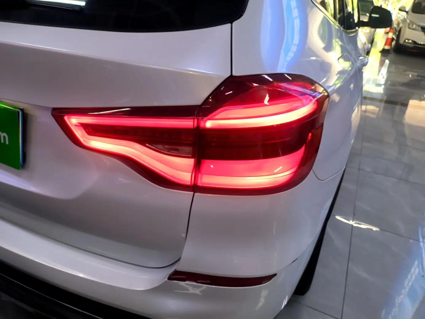 BMW X3 2020 xDrive28i Luxury Package — миниатюра 9