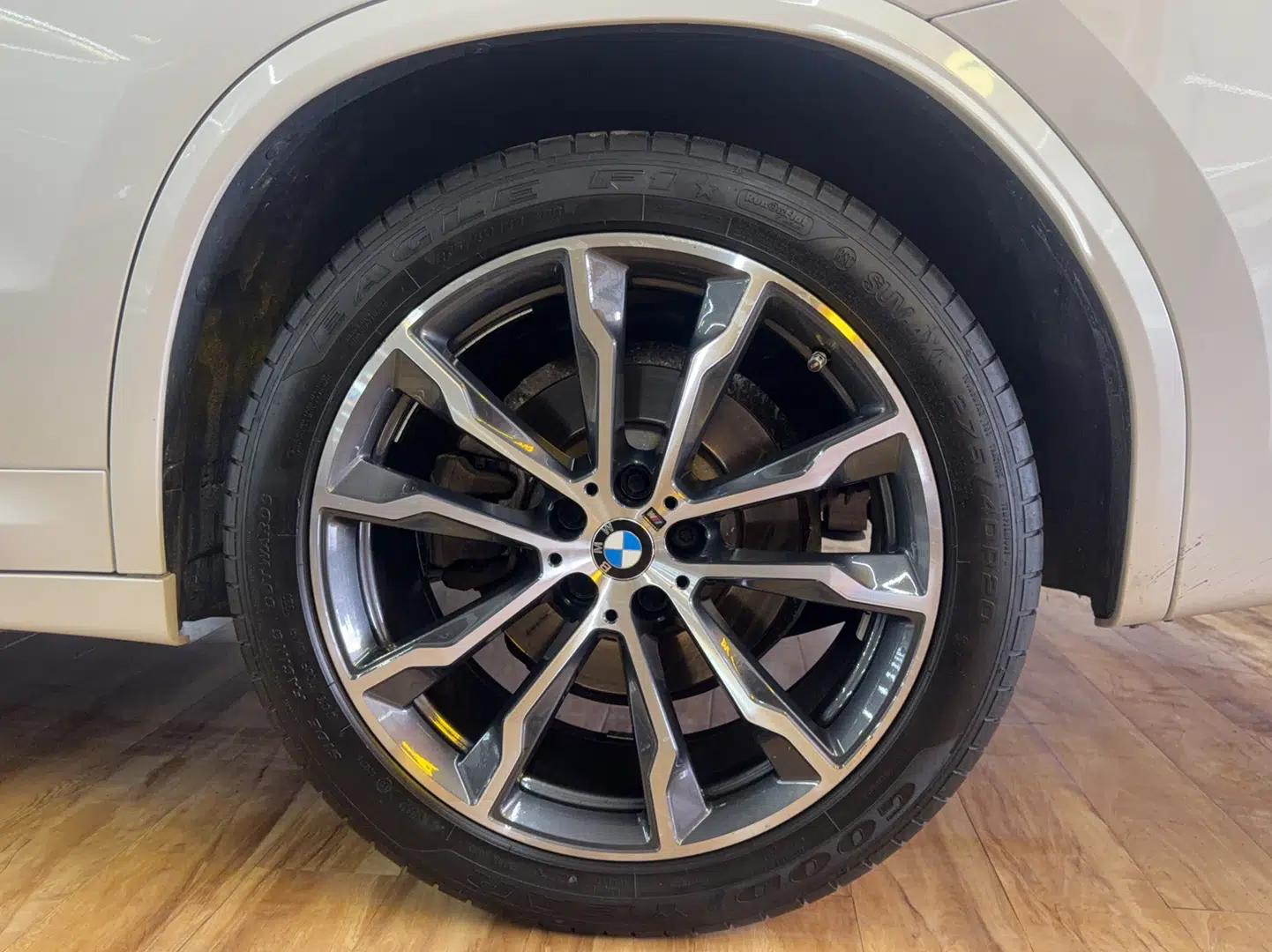 BMW X3 2020 xDrive30i Luxury Model with M Sport Package — миниатюра 18