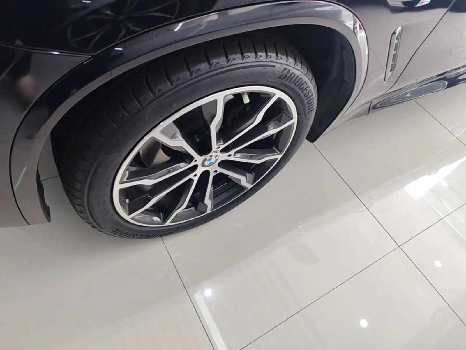 BMW X3 2022 xDrive30i Luxury Model M Night Sky Package — миниатюра 10
