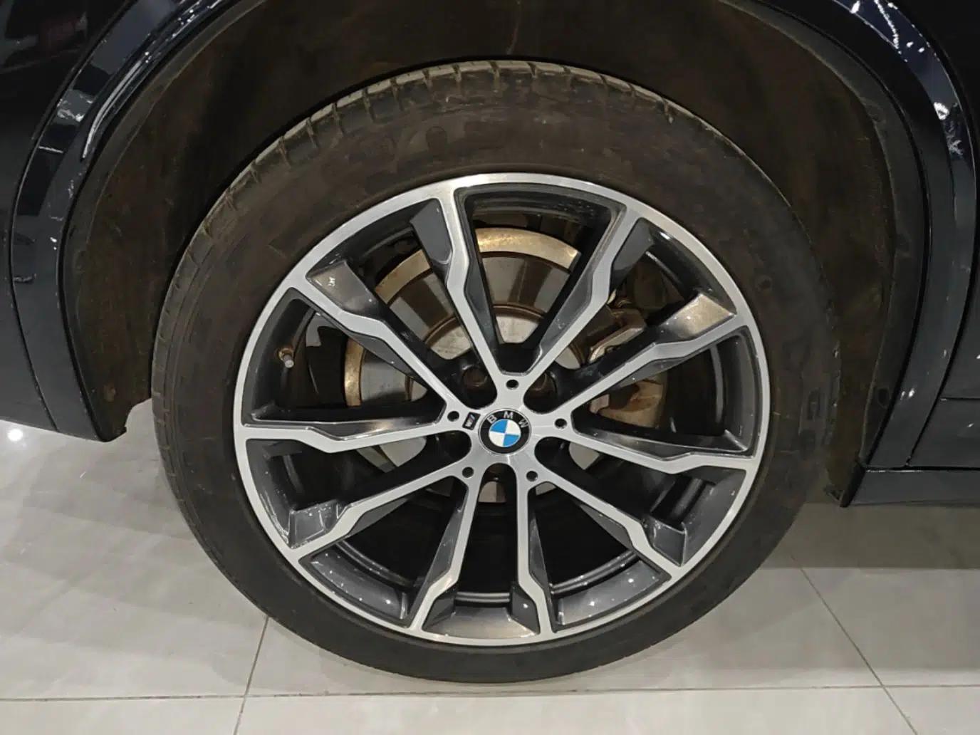 BMW X3 2023 Restyled xDrive30i Leading Edition M Night Sky Package — миниатюра 11
