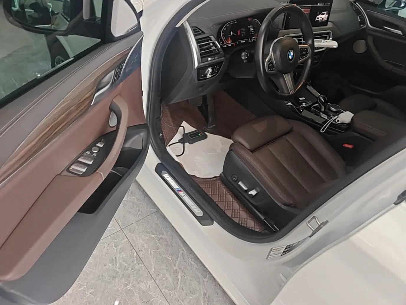 BMW X3 2022 xDrive30i Luxury Model M Night Sky Package — миниатюра 18