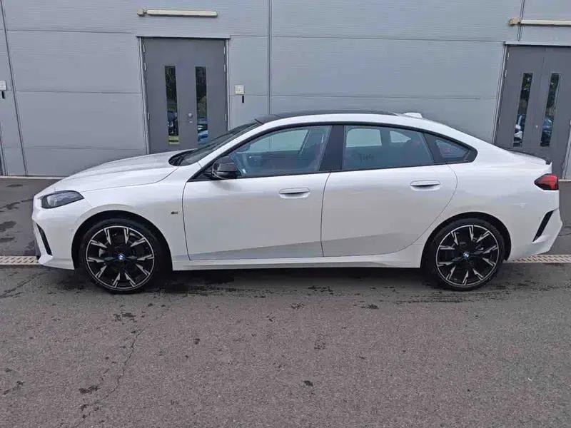 2025 BMW 2 Series 225L M Sport Shadow Edition — миниатюра 3