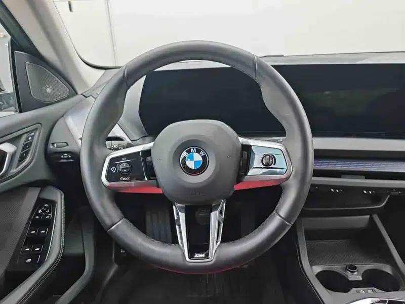 2025 BMW 2 Series 225L M Sport Shadow Edition — миниатюра 10