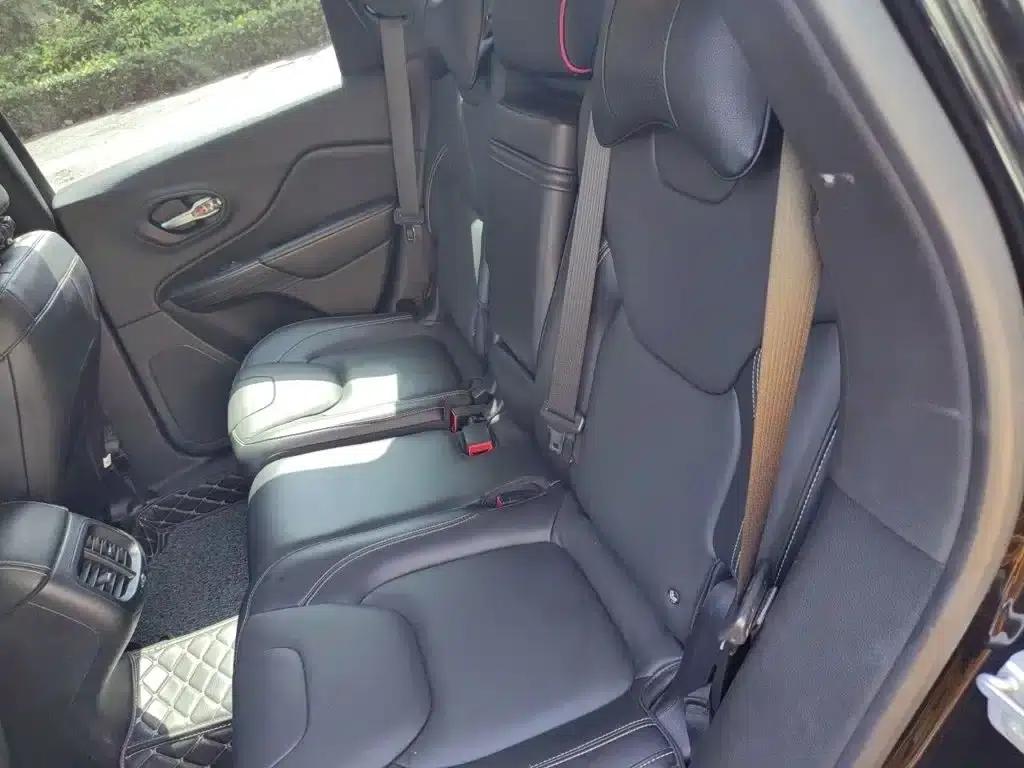 Jeep Cherokee 2016 2.4L Leading Intelligent Edition — миниатюра 13