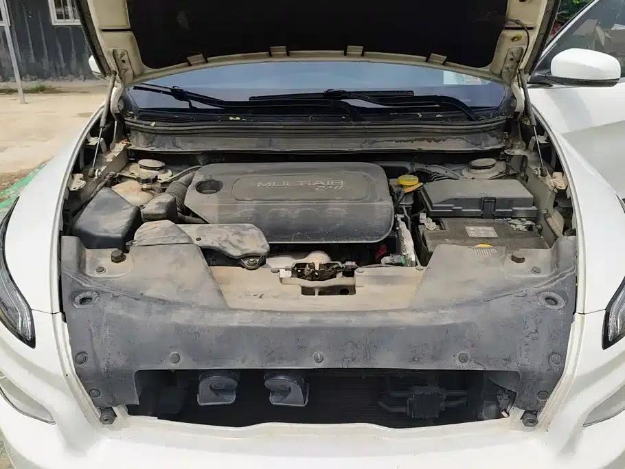 Jeep Cherokee 2016 2.4L Professional Smart Edition — миниатюра 10