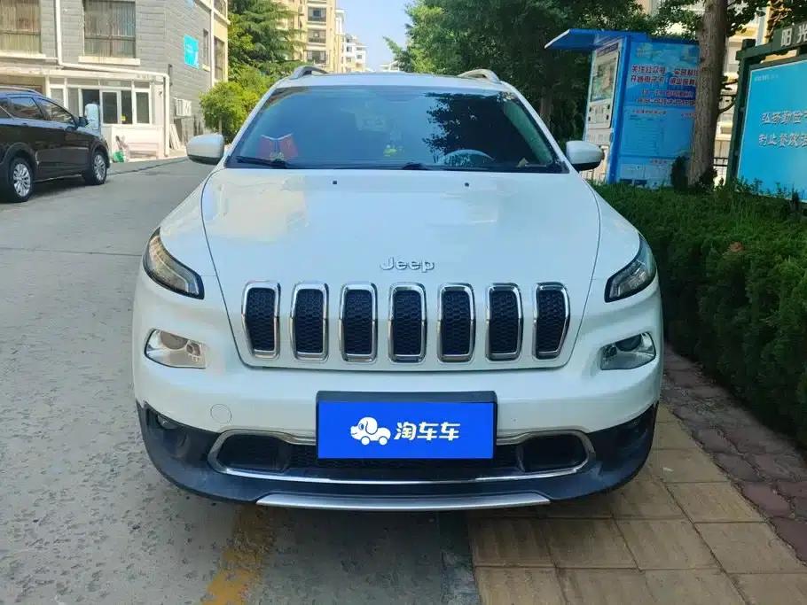 Jeep Cherokee 2017 2.4L Leading Intelligent Edition — миниатюра 2