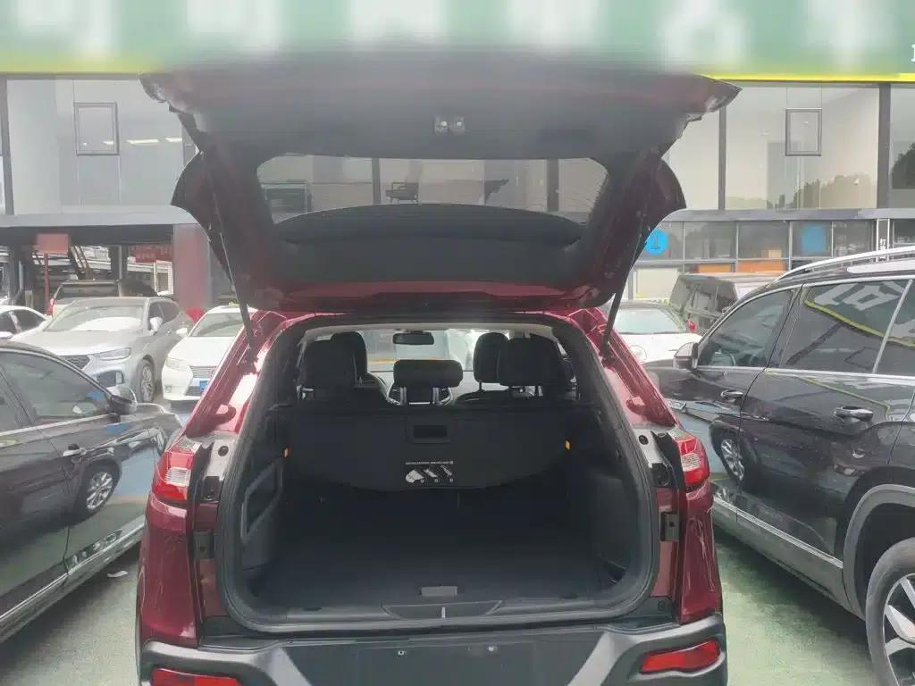 Jeep Cherokee 2016 2.0L Premium Edition — миниатюра 15