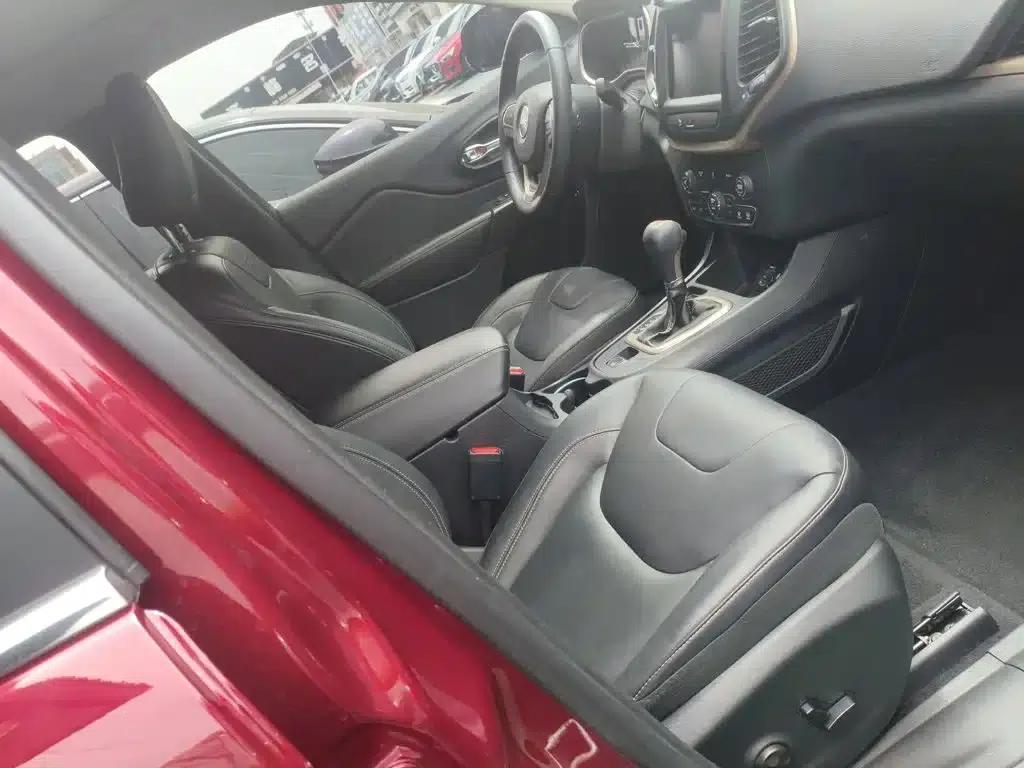 Jeep Cherokee 2016 2.0L Premium Edition — миниатюра 19