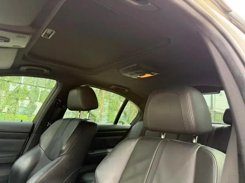 2009 BMW M3 Sedan — миниатюра 15