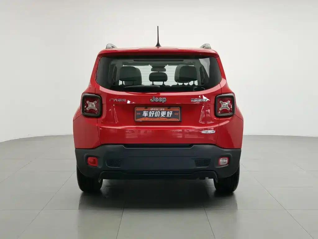 Jeep Renegade 2017 180T Automatic High-Performance Edition — миниатюра 4