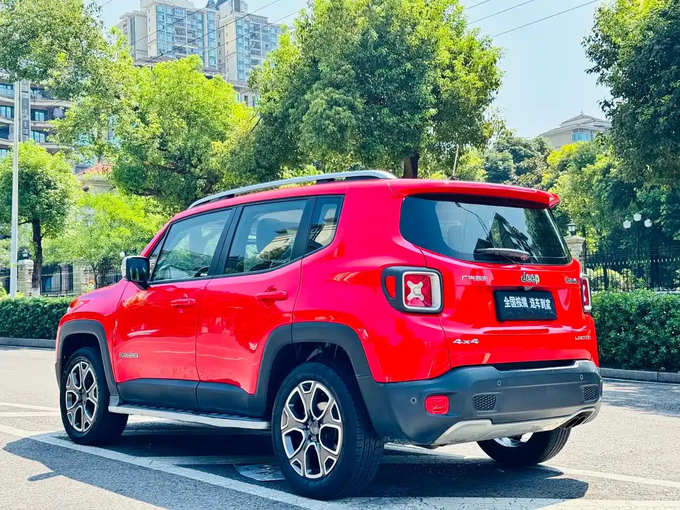 Jeep Renegade 2017 180TS Automatic 4WD All-Round Edition — миниатюра 19