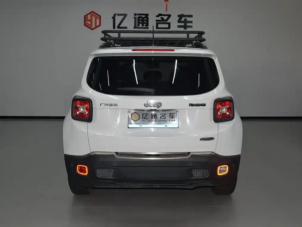Jeep Renegade 2018 Connected Large Screen Edition 180T Automatic Power Edition — миниатюра 18