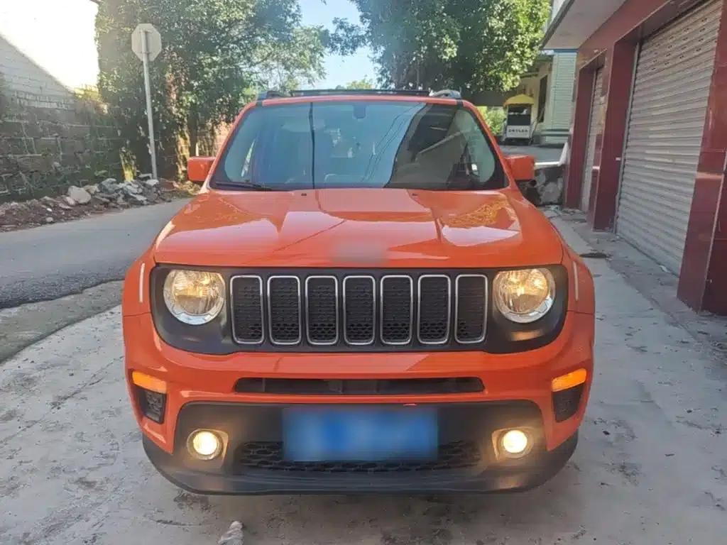 Jeep Renegade 2019 220T Automatic Leading Edition — миниатюра 3