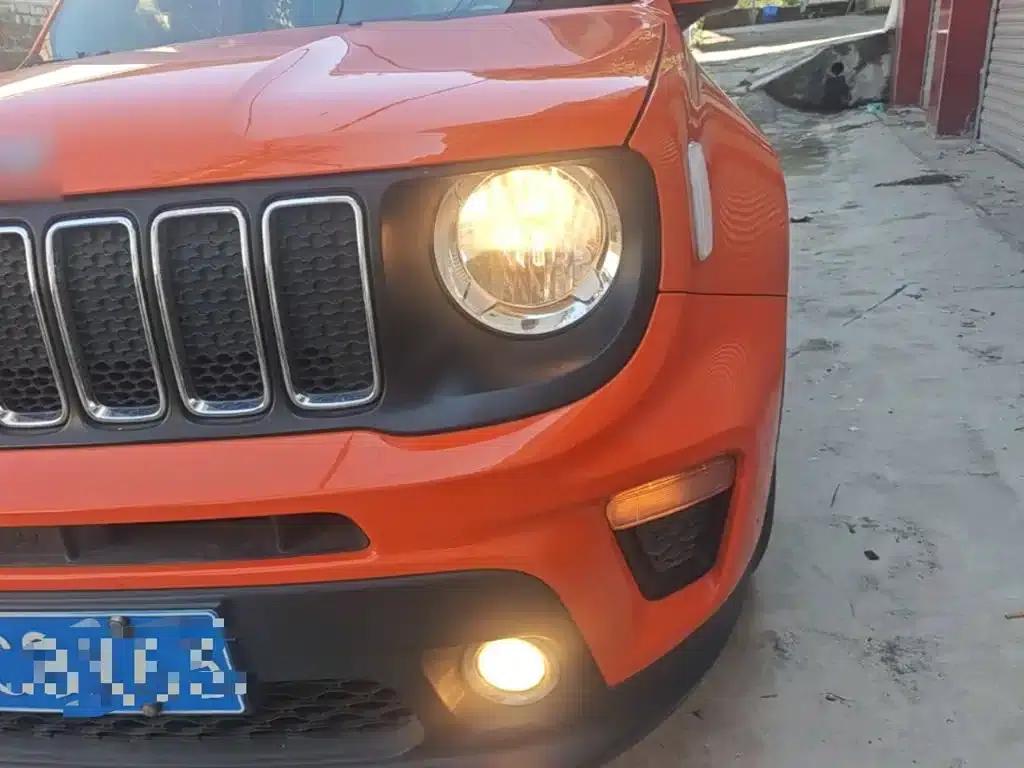 Jeep Renegade 2019 220T Automatic Leading Edition — миниатюра 24