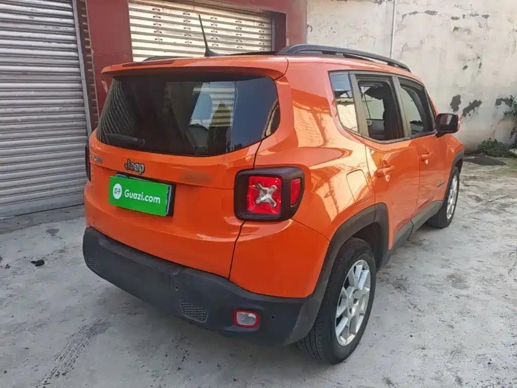 Jeep Renegade 2019 220T Automatic Leading Edition — миниатюра 7
