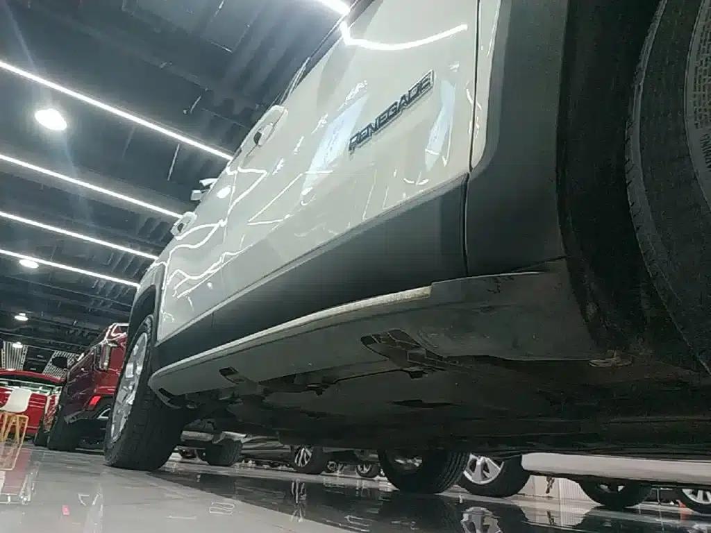 Jeep Renegade 2016 1.4T Automatic Performance Edition+ — миниатюра 21