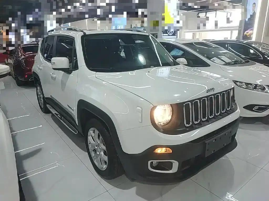 Jeep Renegade 2016 1.4T Automatic Performance Edition+ — миниатюра 4