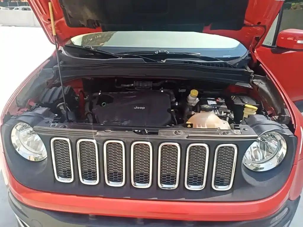 Jeep Renegade 2017 180T Automatic High-Performance Edition — миниатюра 20