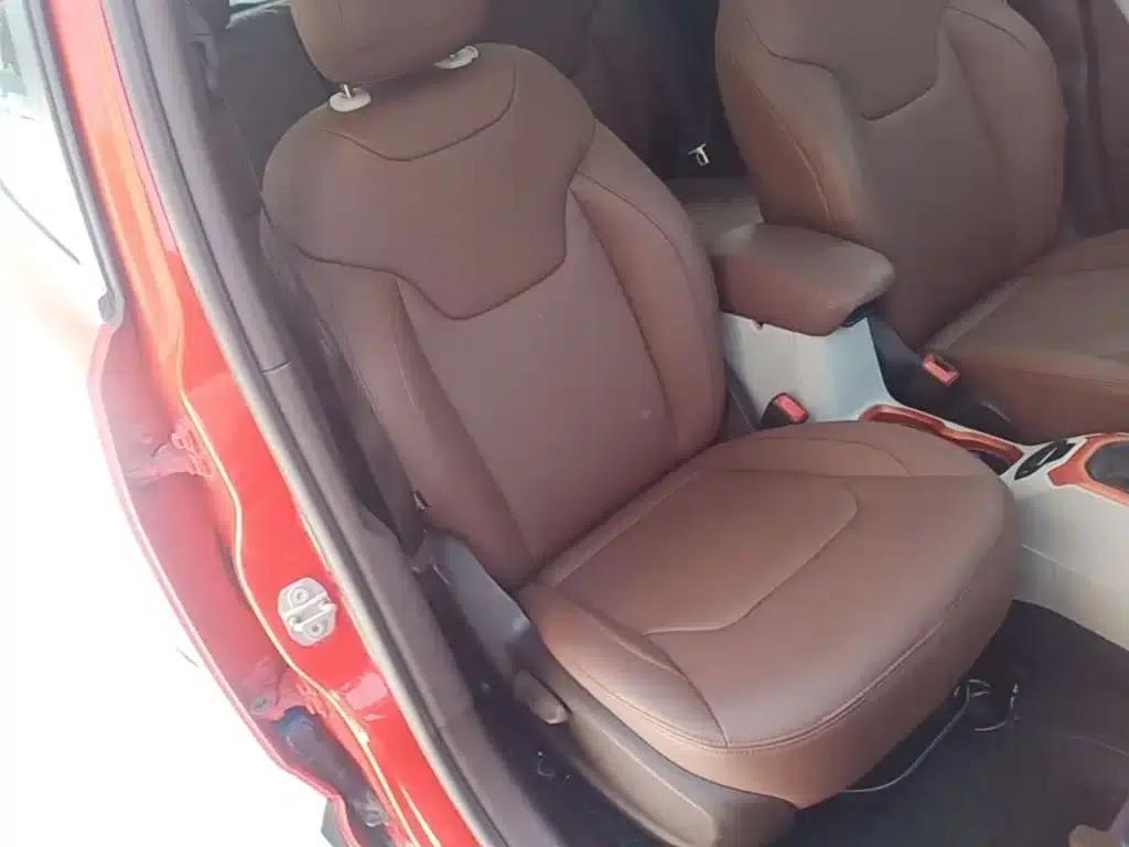 Jeep Renegade 2017 180T Automatic High-Performance Edition — миниатюра 25