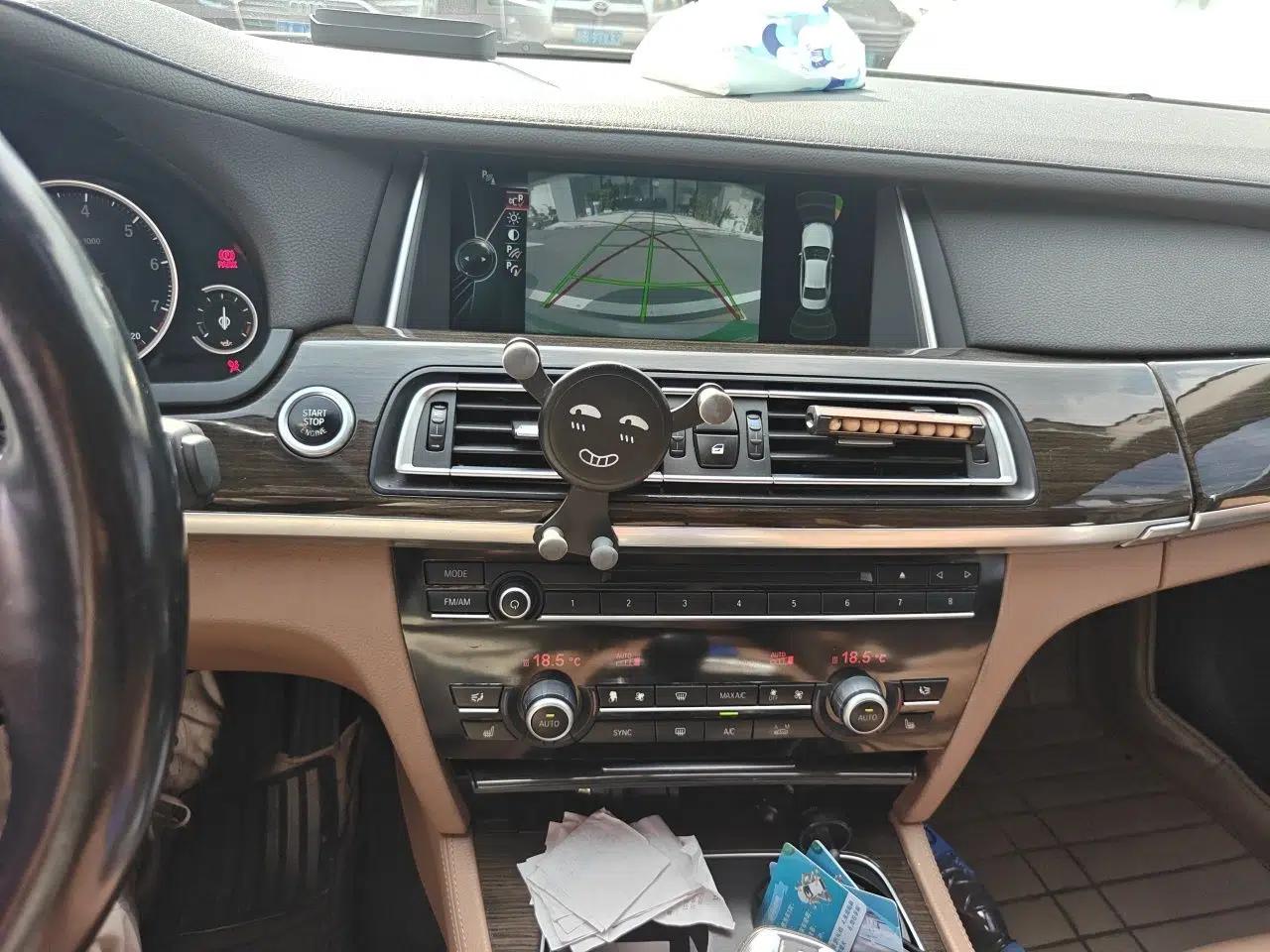 BMW 7 Series 2013 730Li Leading Model — миниатюра 13