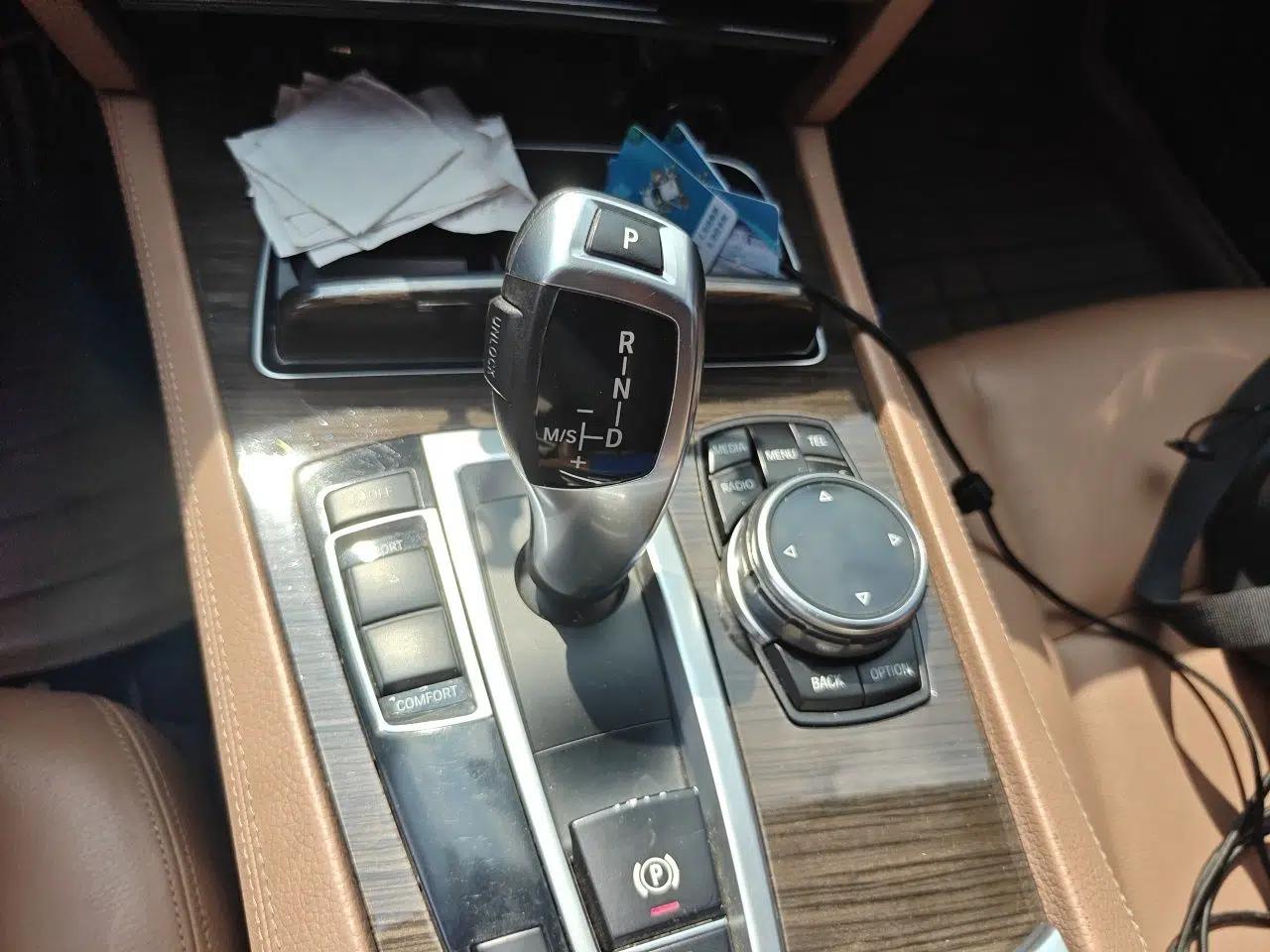 BMW 7 Series 2013 730Li Leading Model — миниатюра 14