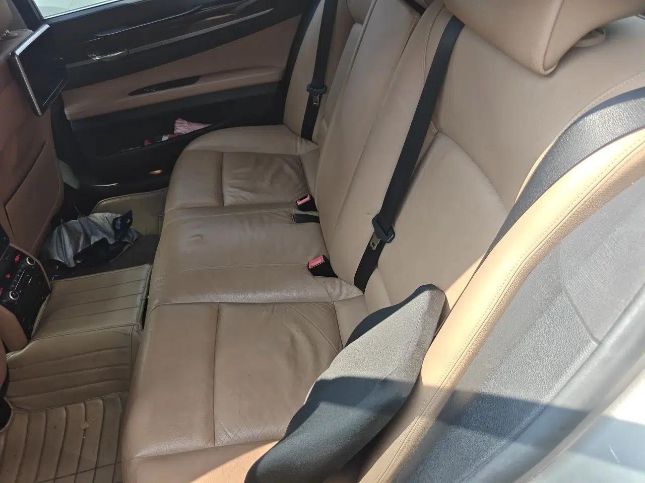 BMW 7 Series 2013 730Li Leading Model — миниатюра 17