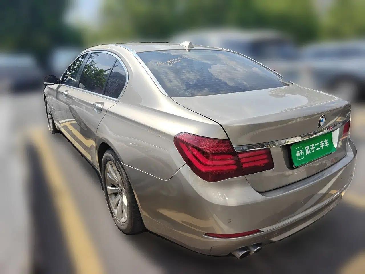 BMW 7 Series 2013 730Li Leading Model — миниатюра 4