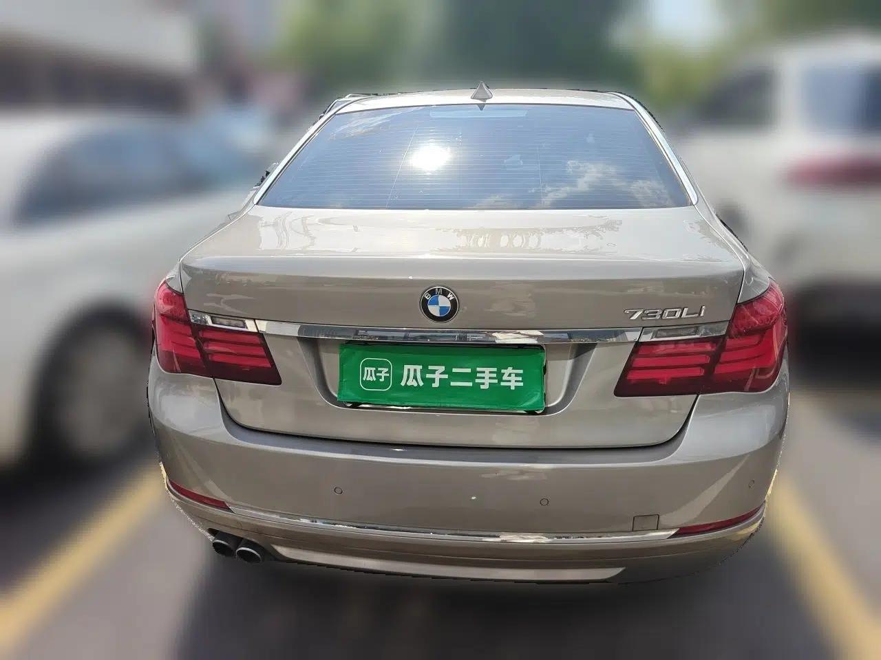 BMW 7 Series 2013 730Li Leading Model — миниатюра 5