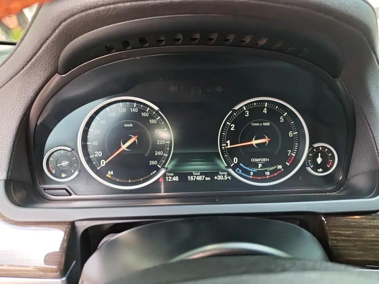 BMW 7 Series 2013 730Li Leading Model — миниатюра 11