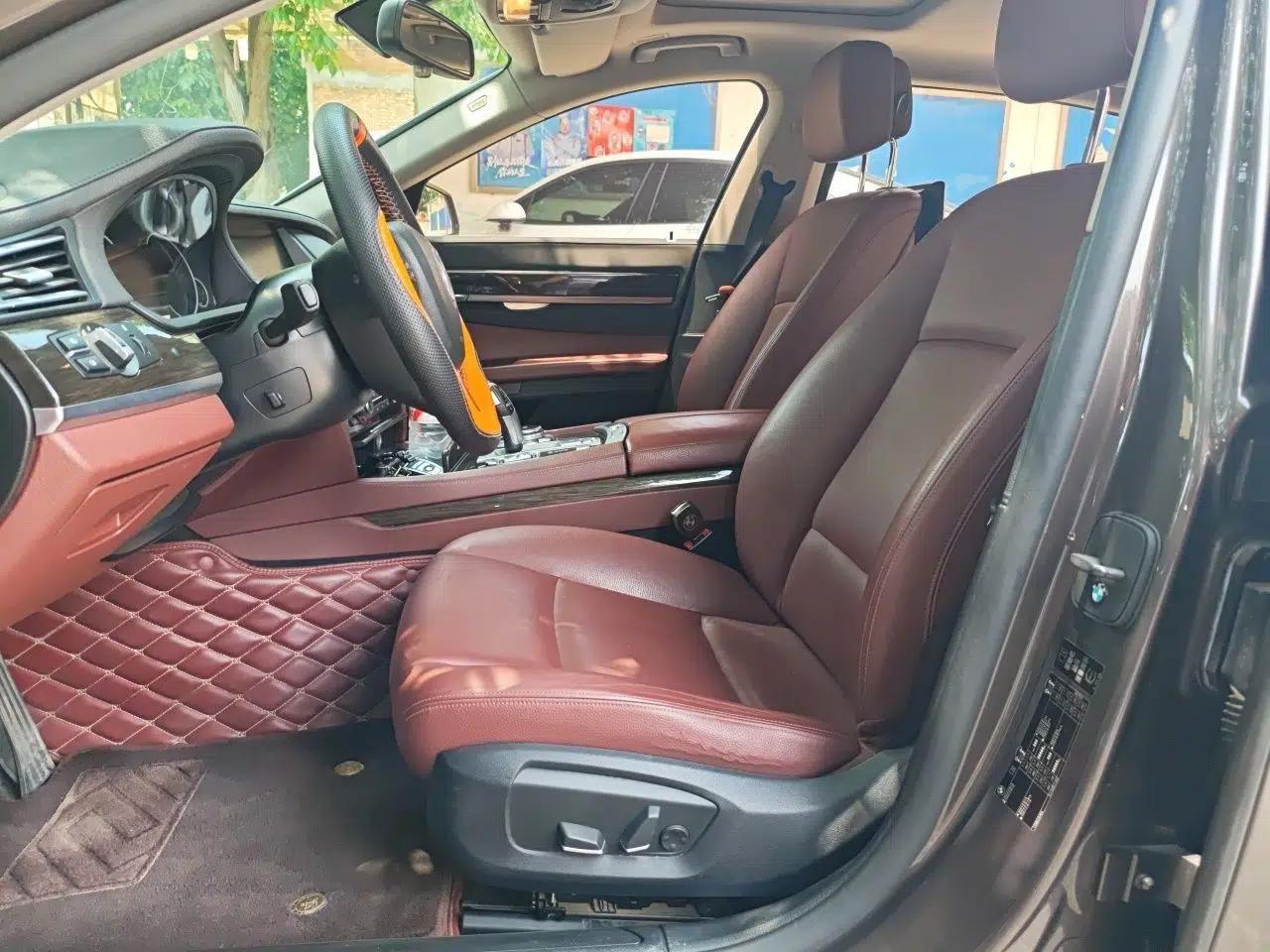 BMW 7 Series 2013 730Li Leading Model — миниатюра 15