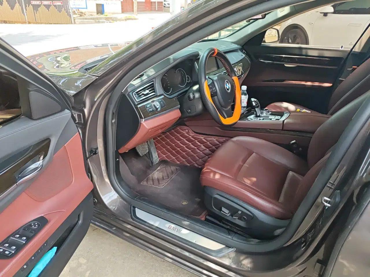 BMW 7 Series 2013 730Li Leading Model — миниатюра 16