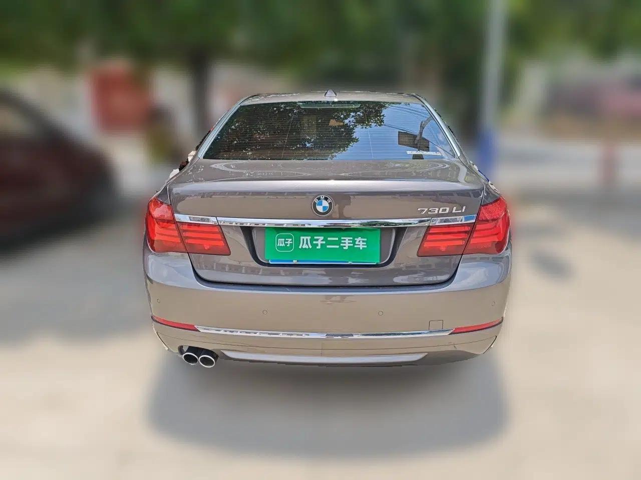 BMW 7 Series 2013 730Li Leading Model — миниатюра 5