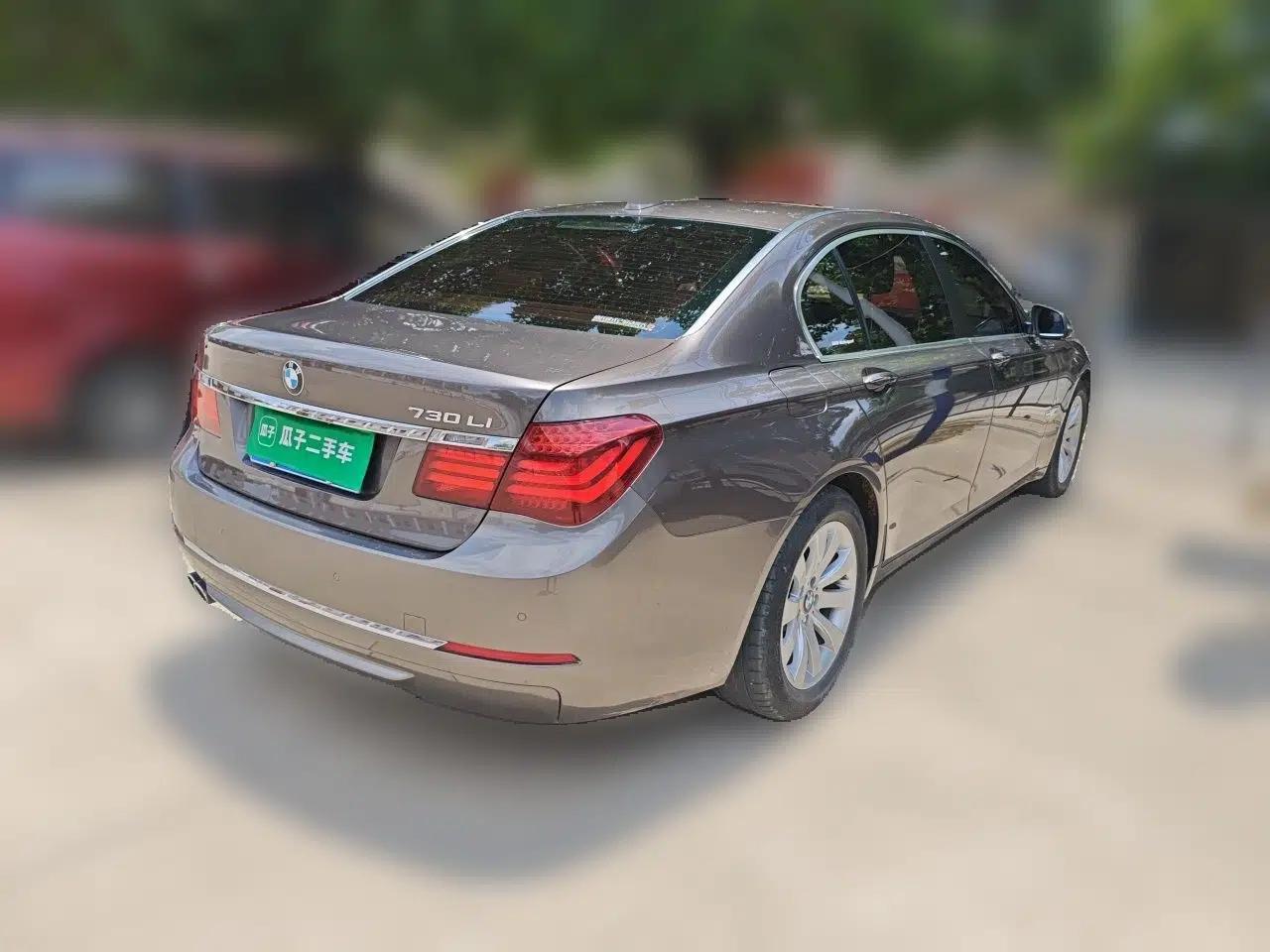 BMW 7 Series 2013 730Li Leading Model — миниатюра 6