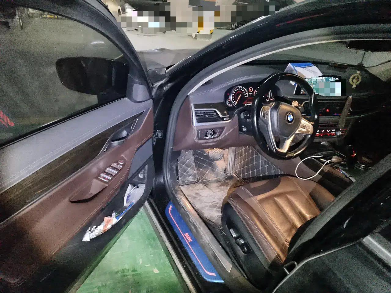 BMW 7 Series 2017 730Li Leading Model — миниатюра 16