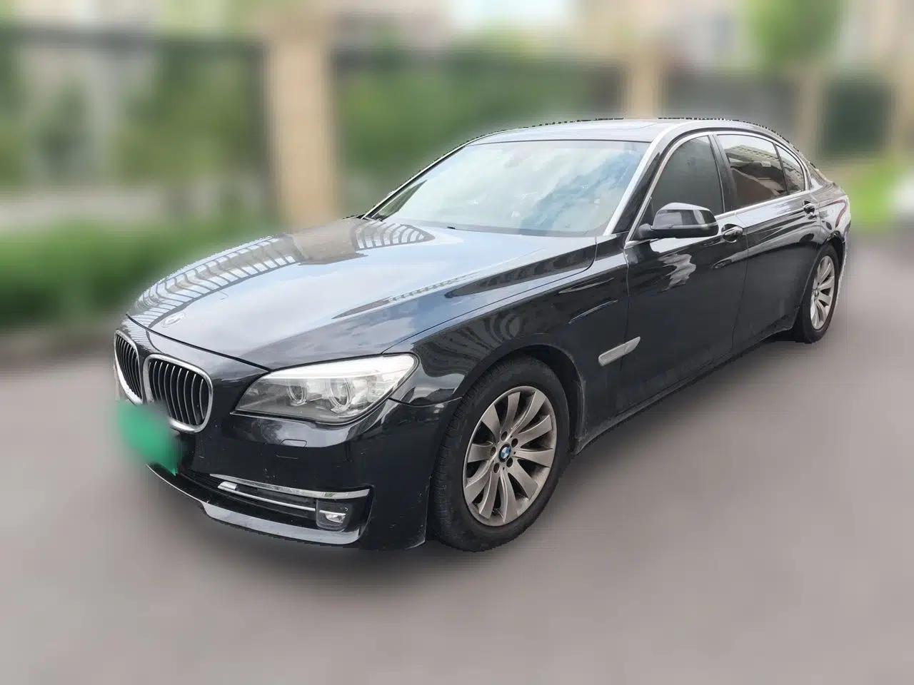 BMW 7 Series 2013 730Li Leading Model — миниатюра 1