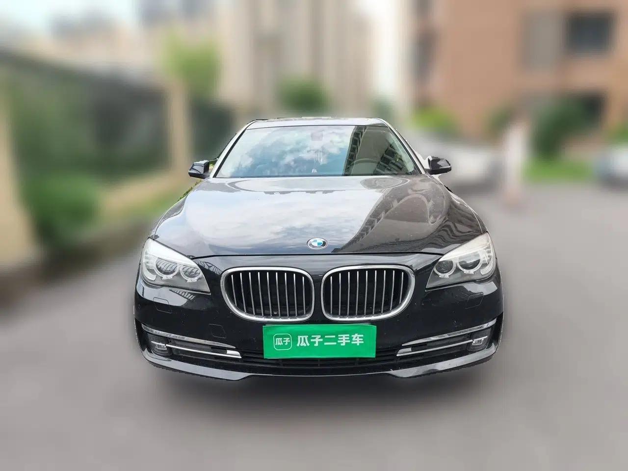 BMW 7 Series 2013 730Li Leading Model — миниатюра 2