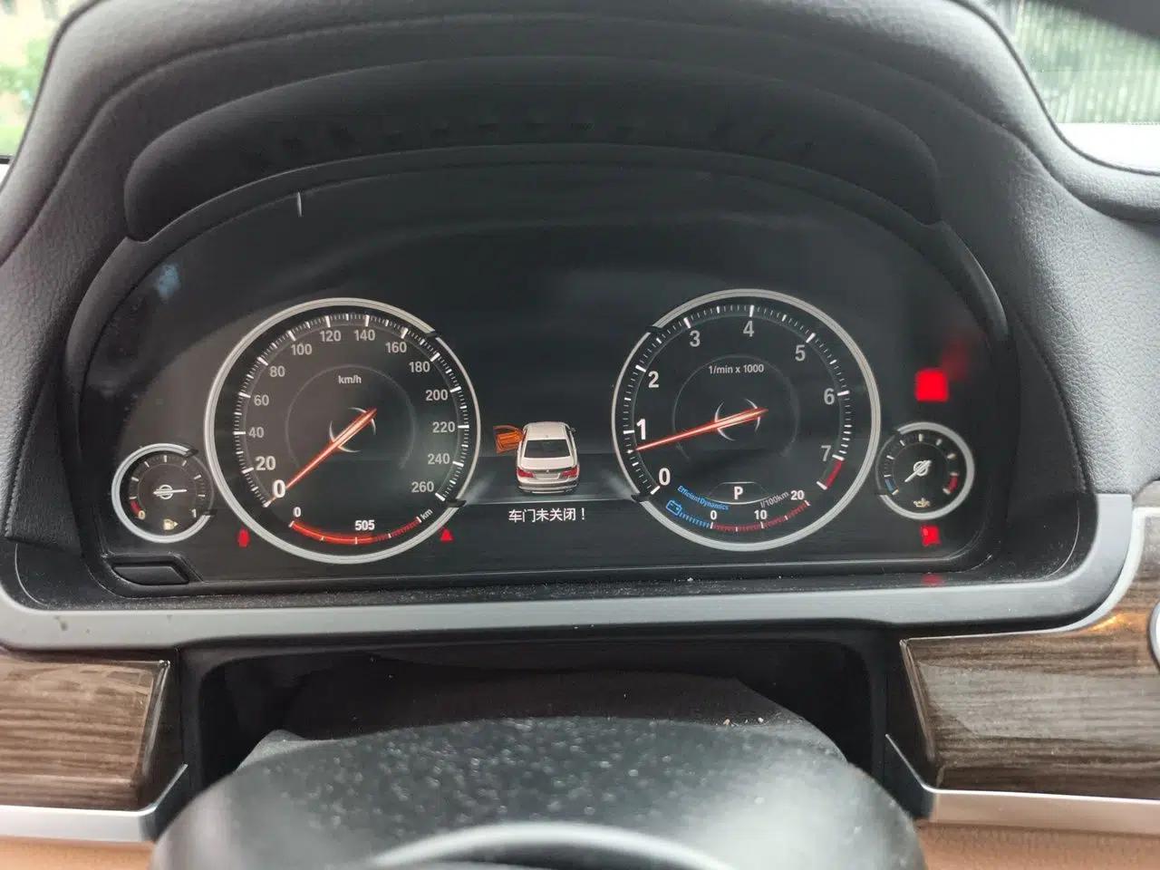 BMW 7 Series 2013 730Li Leading Model — миниатюра 11