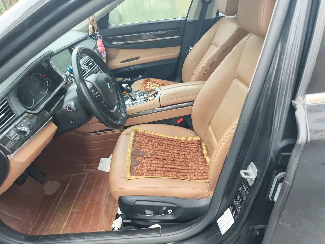 BMW 7 Series 2013 730Li Leading Model — миниатюра 15