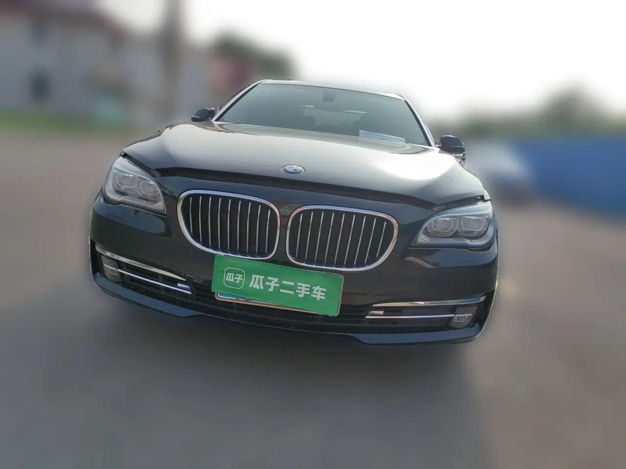 BMW 7 Series 2013 740Li Leading Model — миниатюра 2