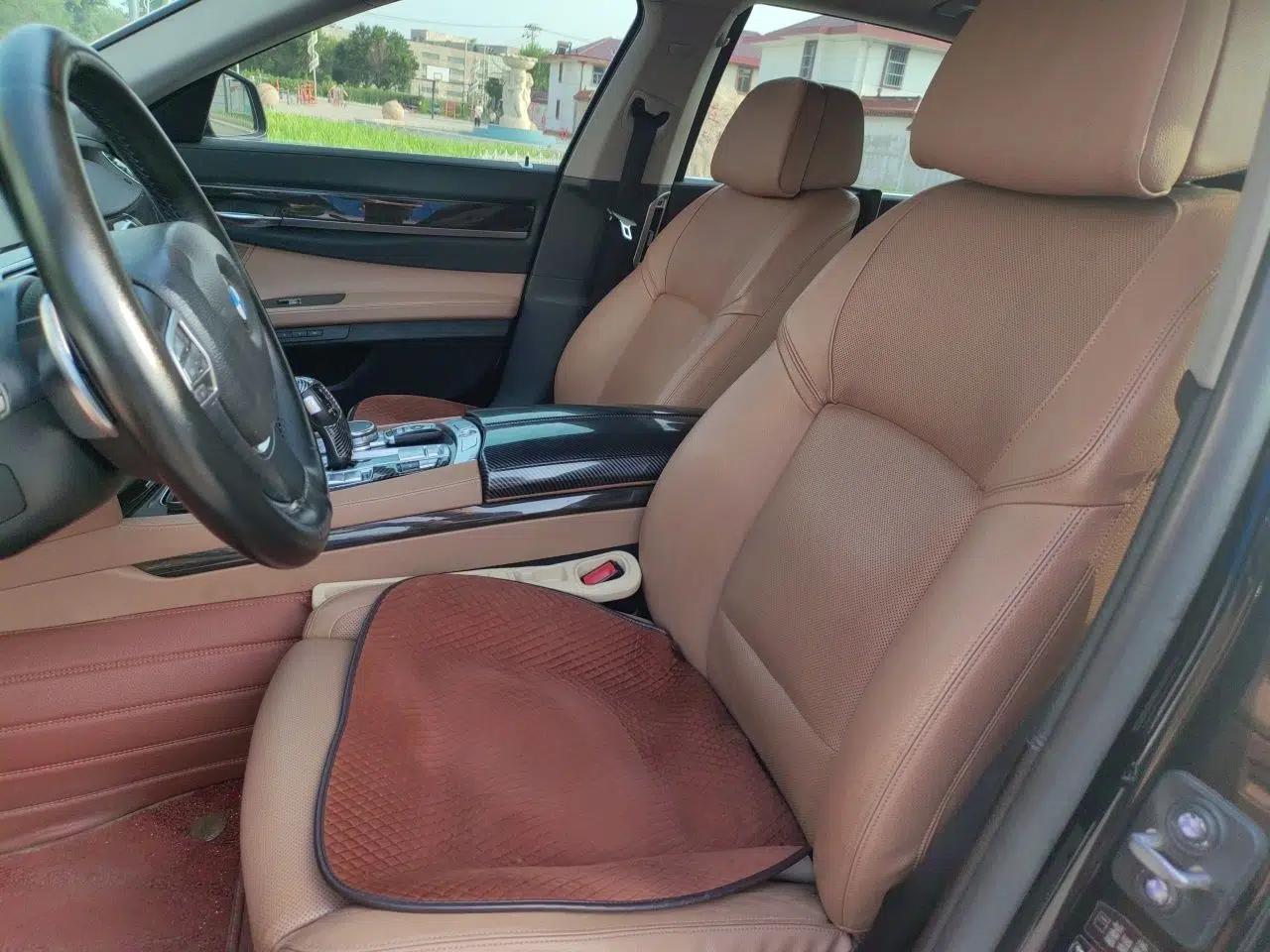 BMW 7 Series 2013 740Li Leading Model — миниатюра 15