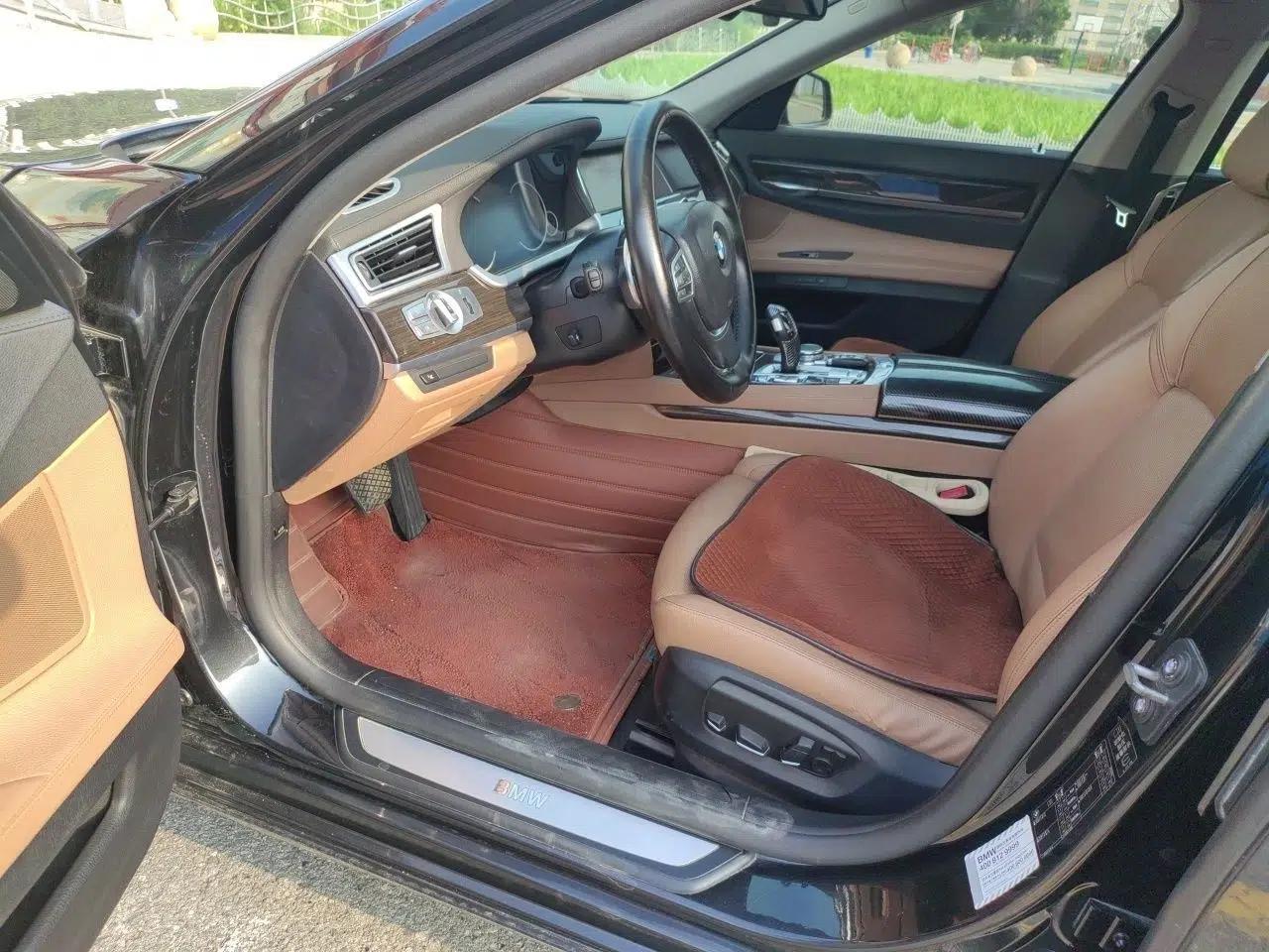 BMW 7 Series 2013 740Li Leading Model — миниатюра 16