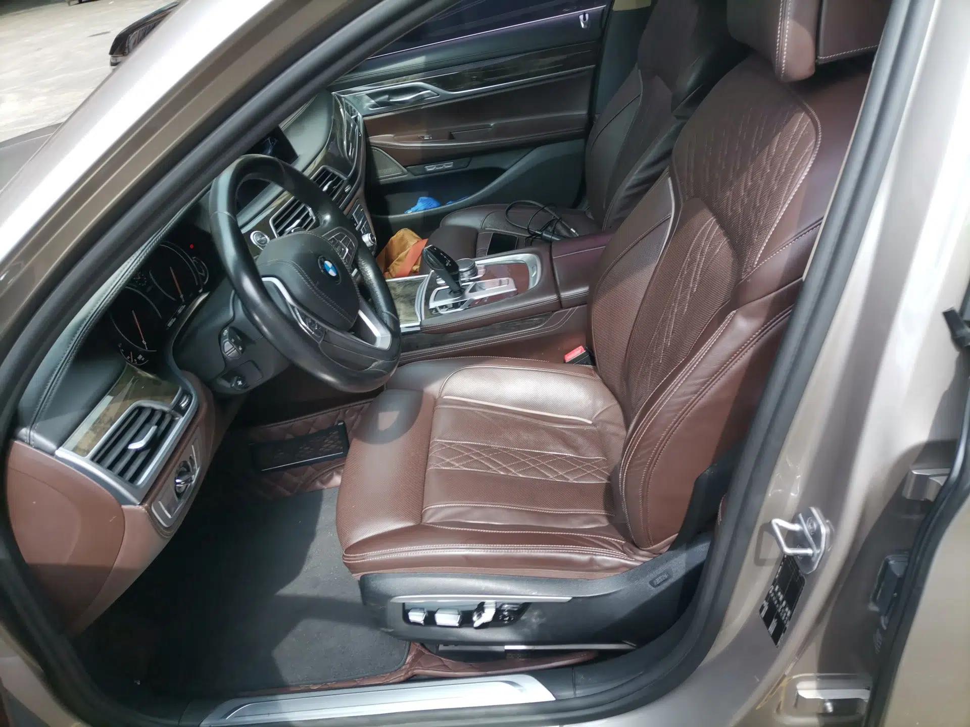 BMW 7 Series 2016 740Li Luxury Edition — миниатюра 15
