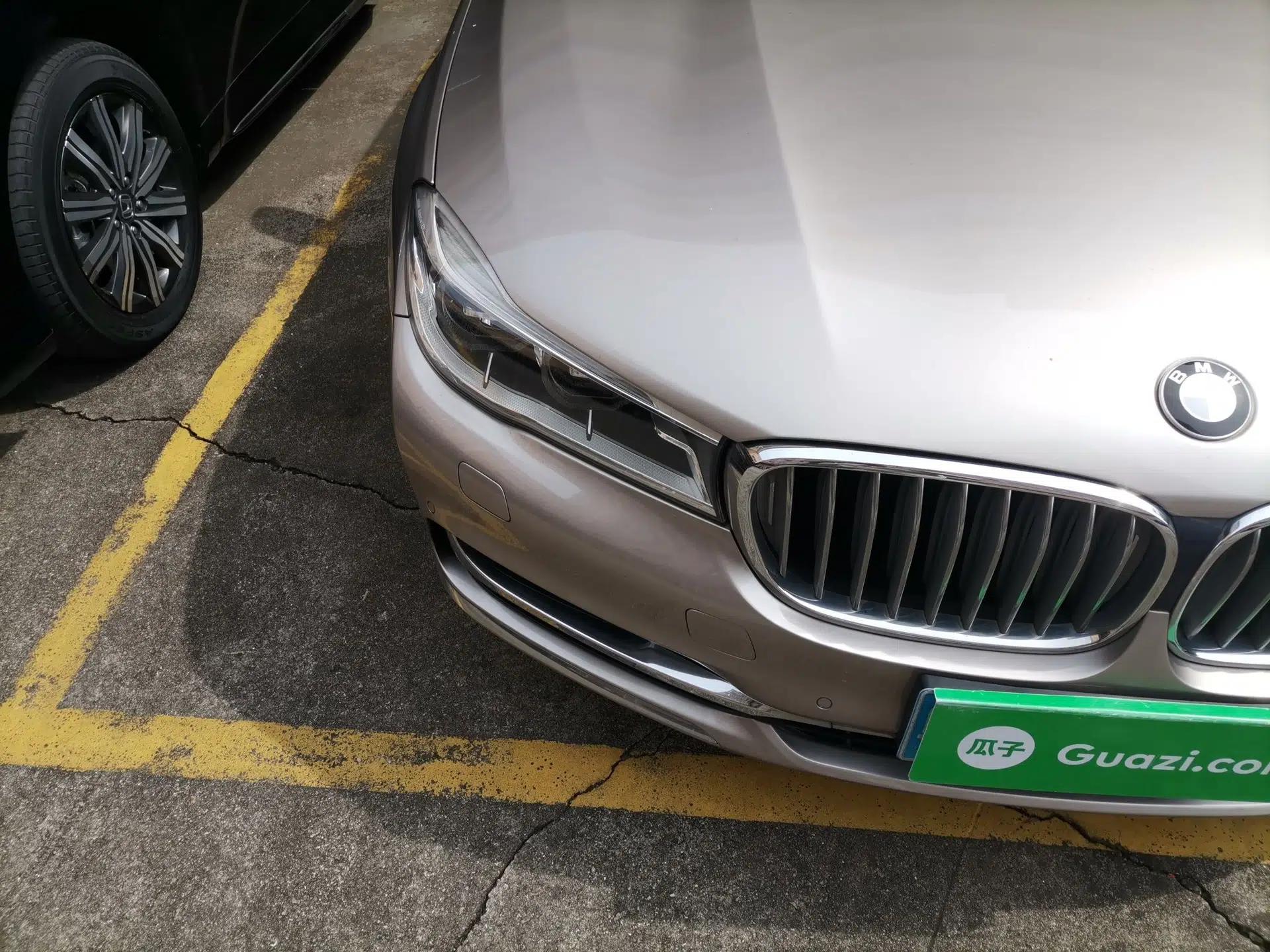 BMW 7 Series 2016 740Li Luxury Edition — миниатюра 7