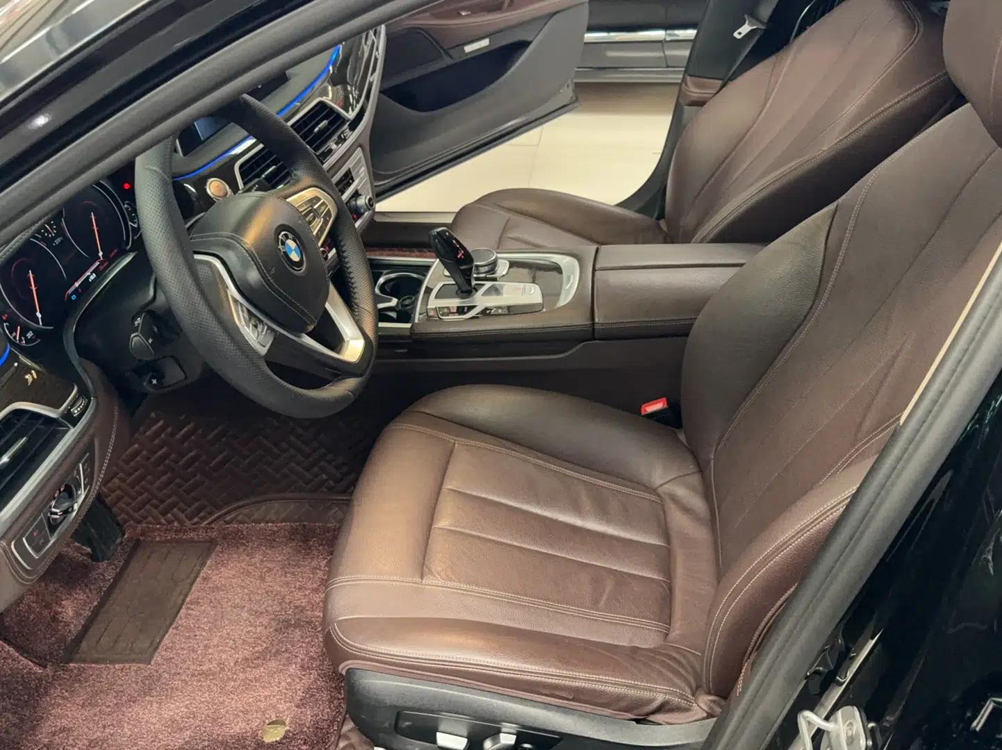 BMW 7 Series 2017 730Li Leading Model — миниатюра 9