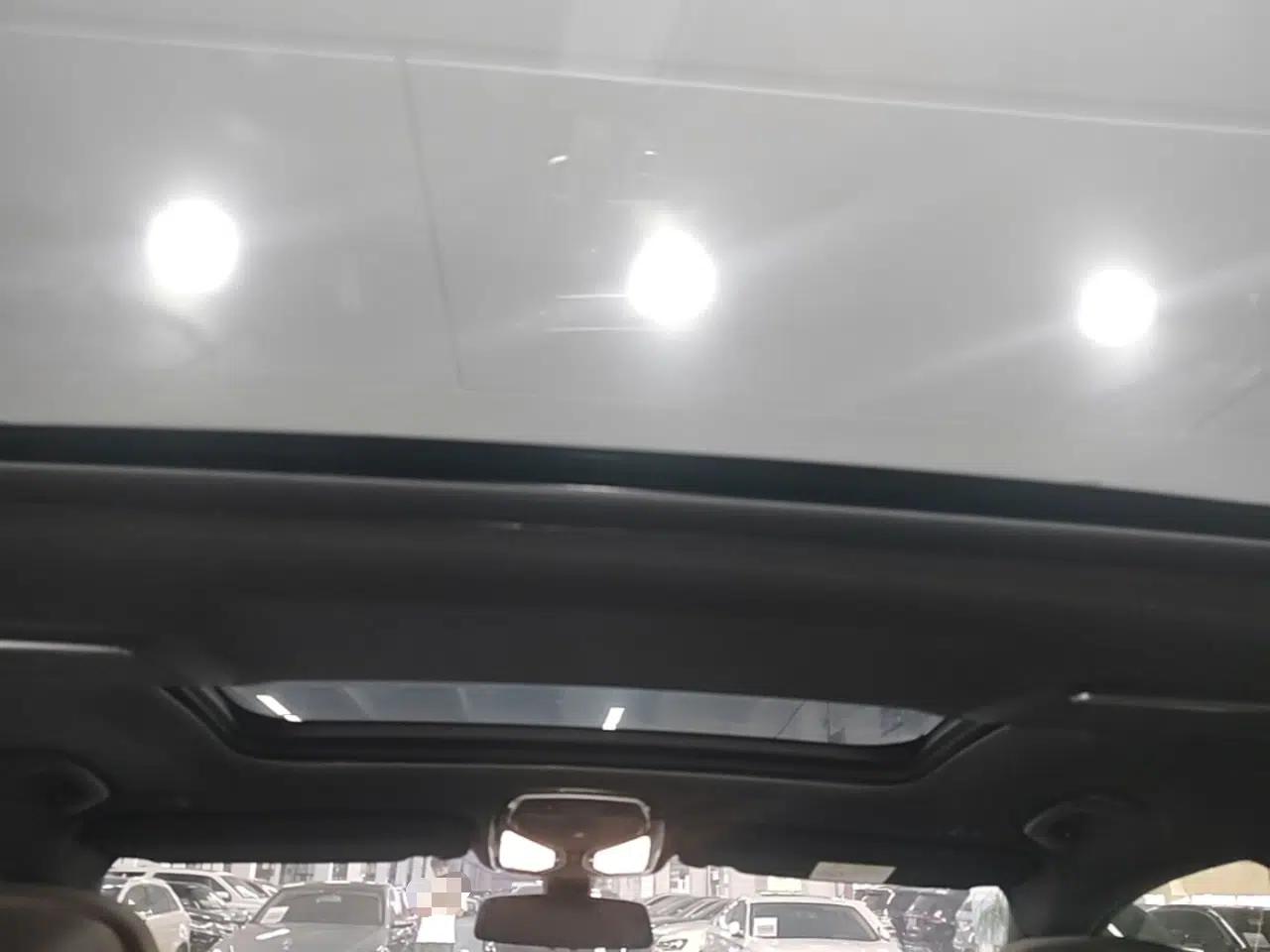 BMW 7 Series 2018 730Li Leading Model M Sport Package — миниатюра 21