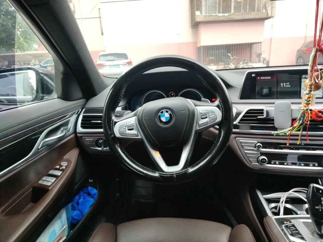 BMW 7 Series 2018 730Li Leading Model M Sport Package — миниатюра 10